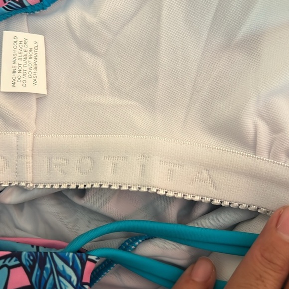 Rotita Floral Pink and Blue women’s bikini top size L - Picture 3 of 4